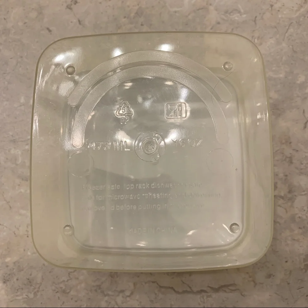 Free item: food storage 2 cup container